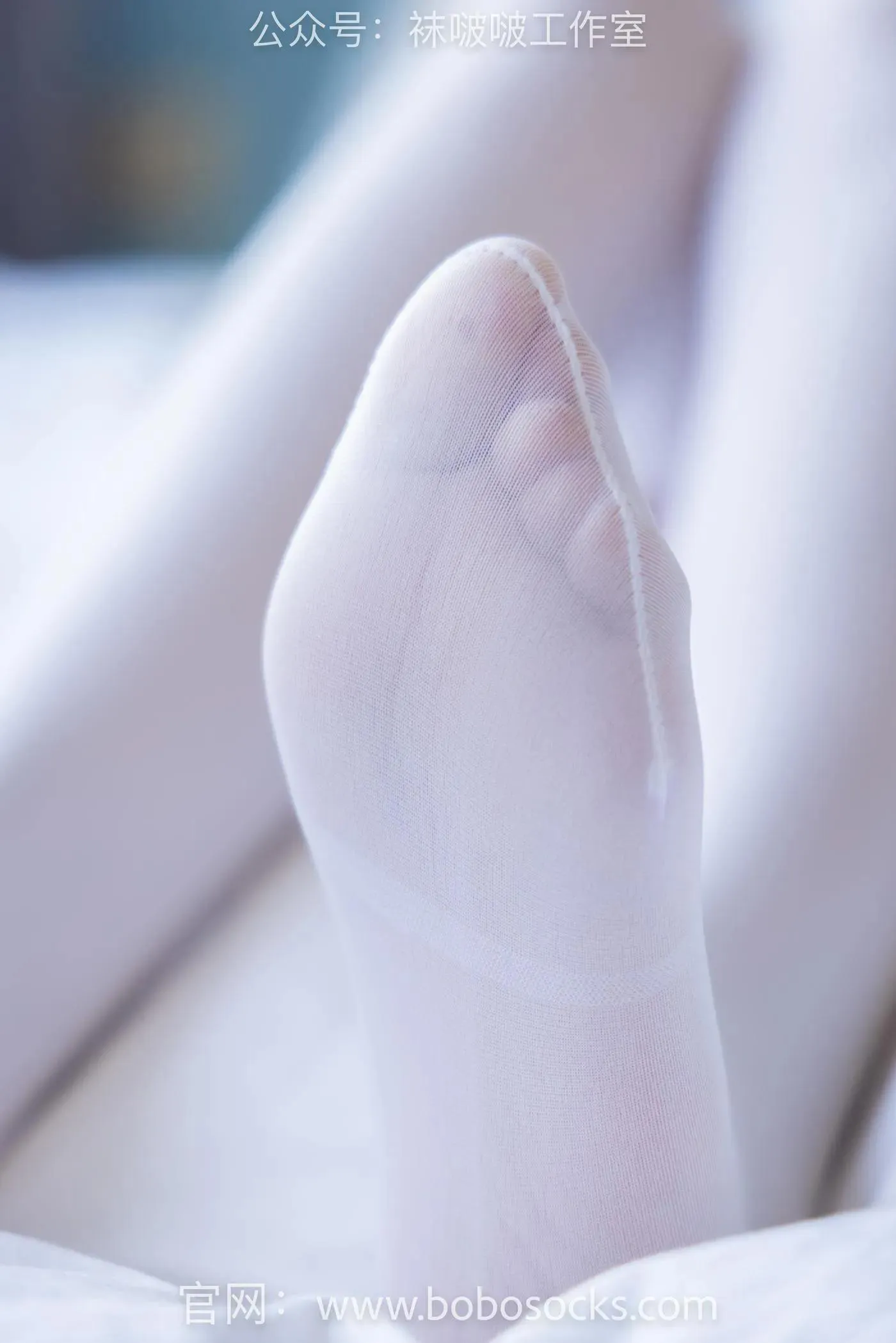 [BoBoSocks袜啵啵]NO.108 小甜豆-皮鞋、厚白丝、踩奶油蛋糕剧情 [137P]插图2